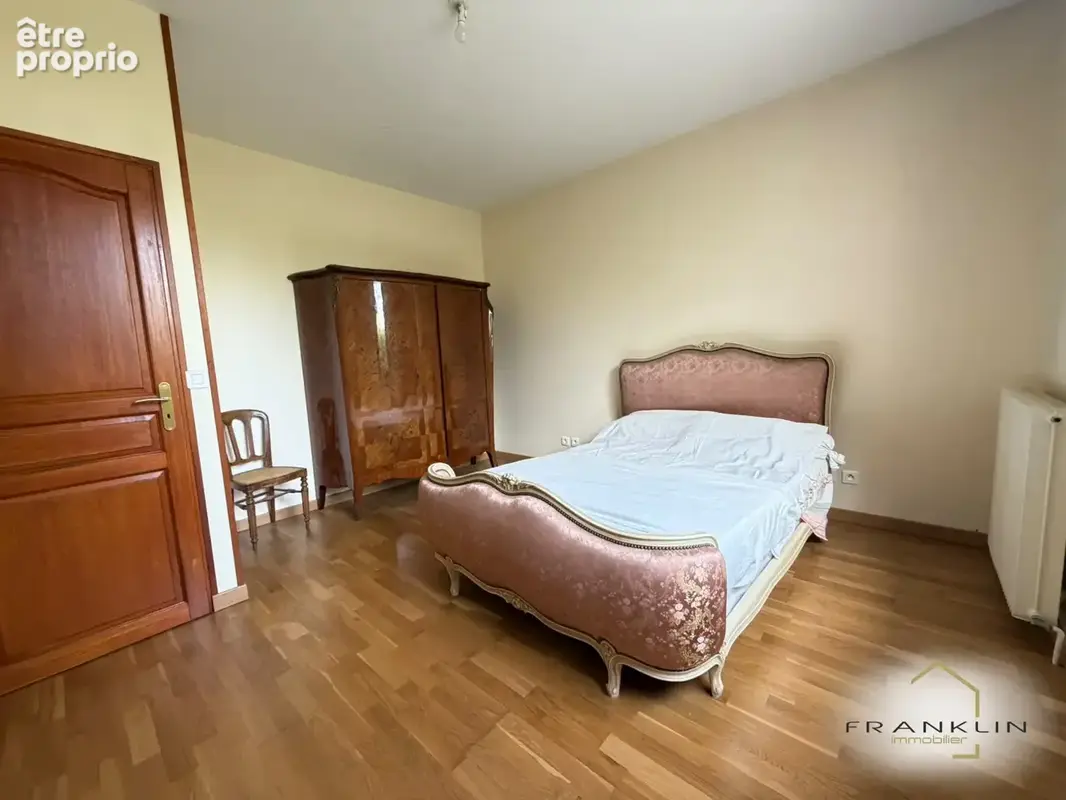 Mitry-le-neuf - pavillon de plain pied - 2 chambres - 1 cave et un joli jardin - photo 17