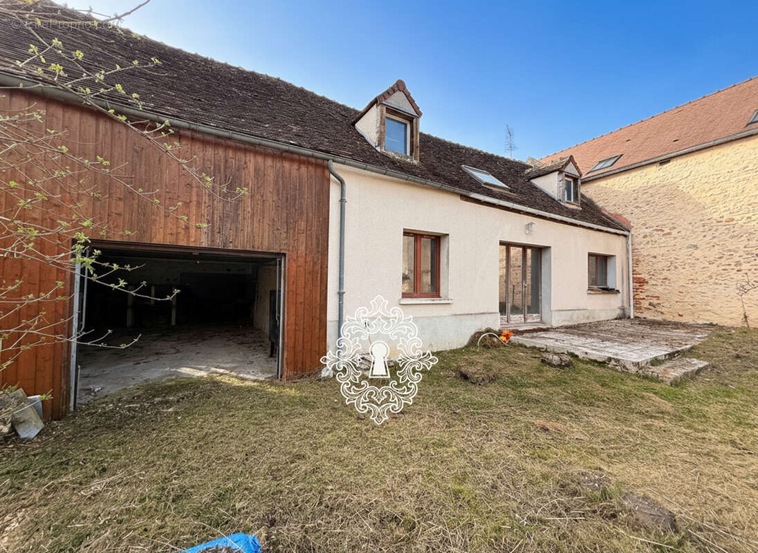 Maison à DONNEMARIE-DONTILLY
