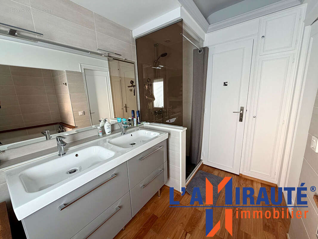 Maison à SARTROUVILLE