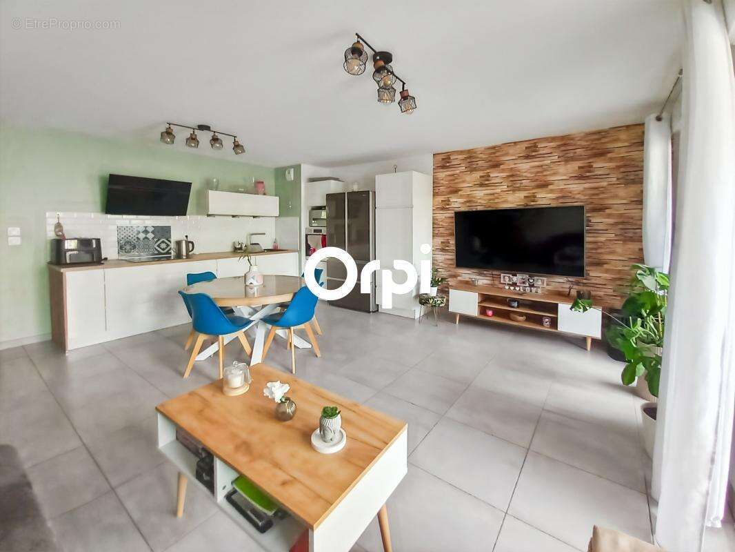 Appartement à MARSEILLE-9E