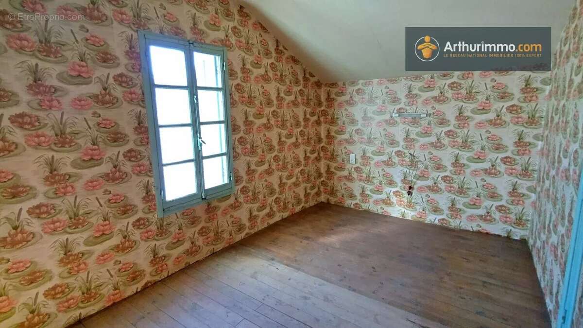 Maison à L&#039;AIGUILLON