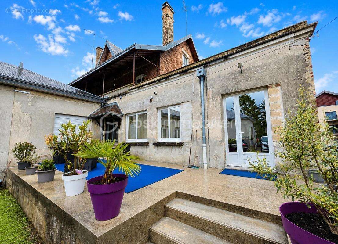 Maison à VOUZIERS