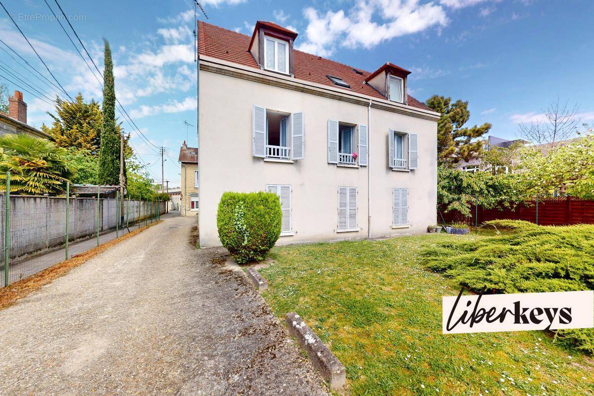 Appartement à BEAUMONT-SUR-OISE