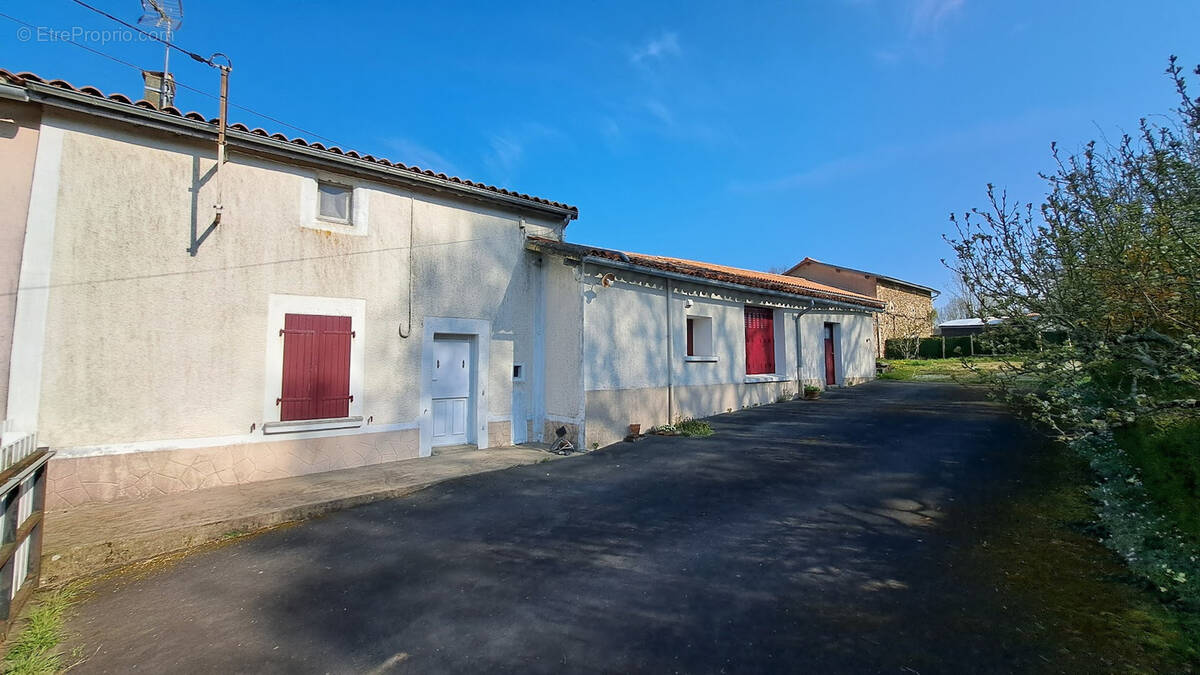 Maison à SAINT-PARDOUX