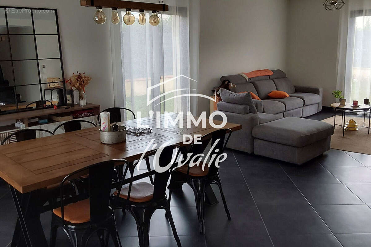 Maison à SAINT-JORY