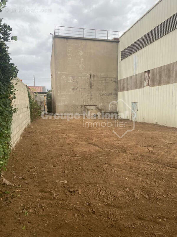 Commerce à LANSARGUES