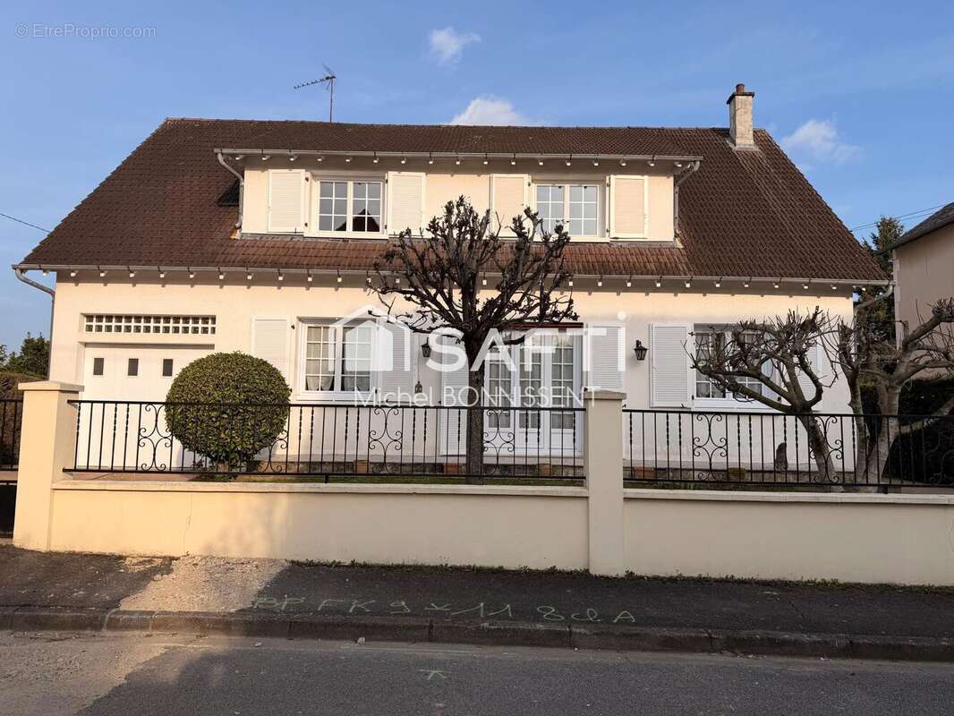 Photo 2 - Maison à BOURGES