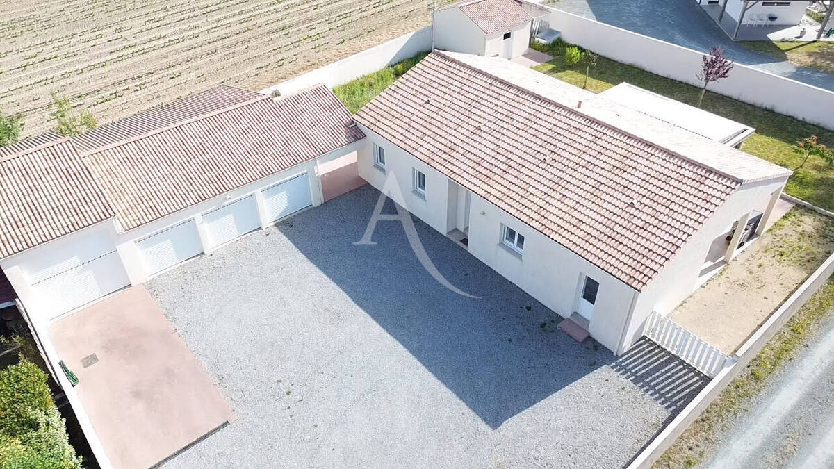 Maison à AIZENAY