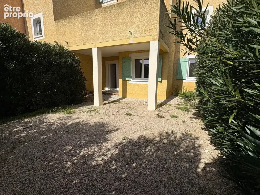 Habitation T6 avec garage et jardins - photo 9