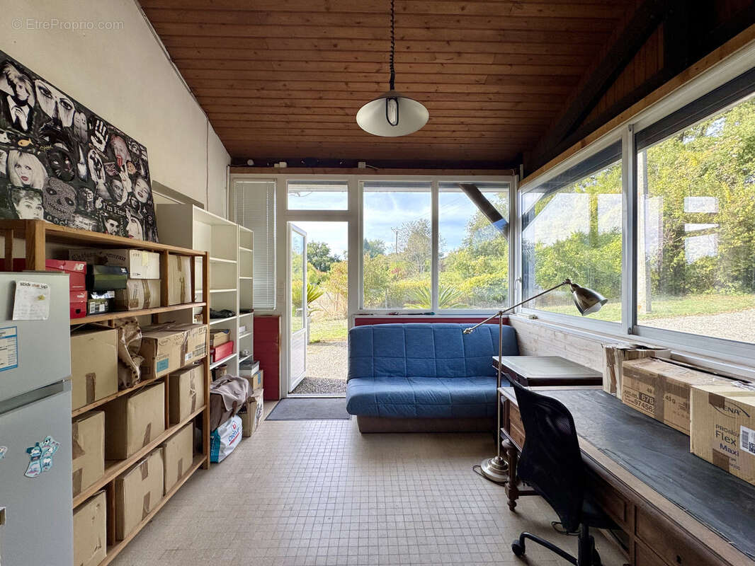 Maison à CAMBLANES-ET-MEYNAC