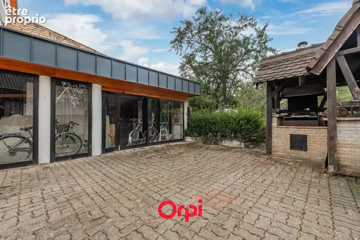 Holtzheim; Maison de caractère rénovée de près de 190 m² au sol, DPE B avec terrasse et jardin - photo 18
