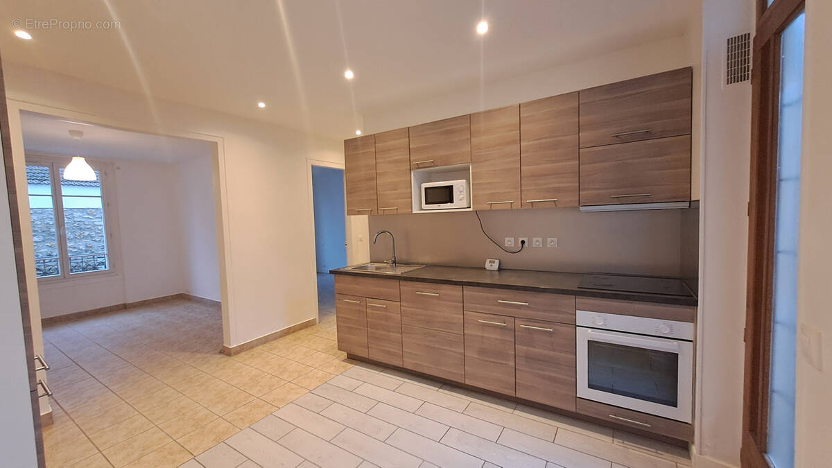 Appartement à LE PERREUX-SUR-MARNE
