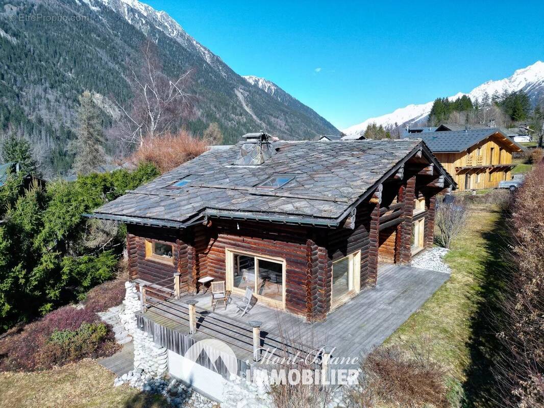 Maison à LES HOUCHES