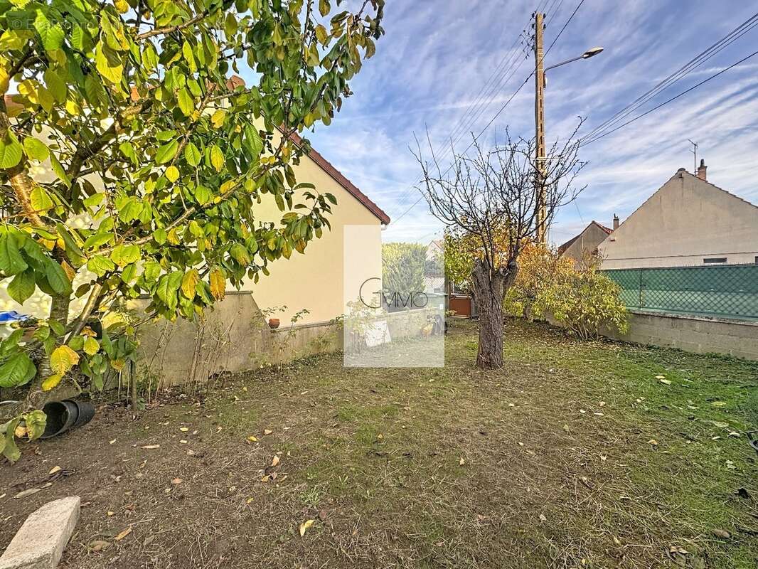 Maison à L'HAY-LES-ROSES