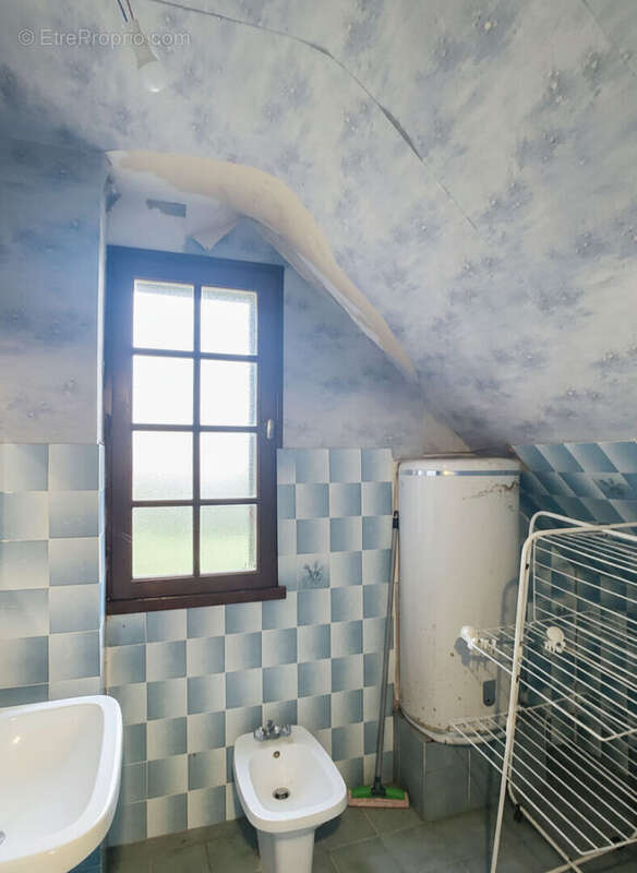 Maison à MONTENEUF
