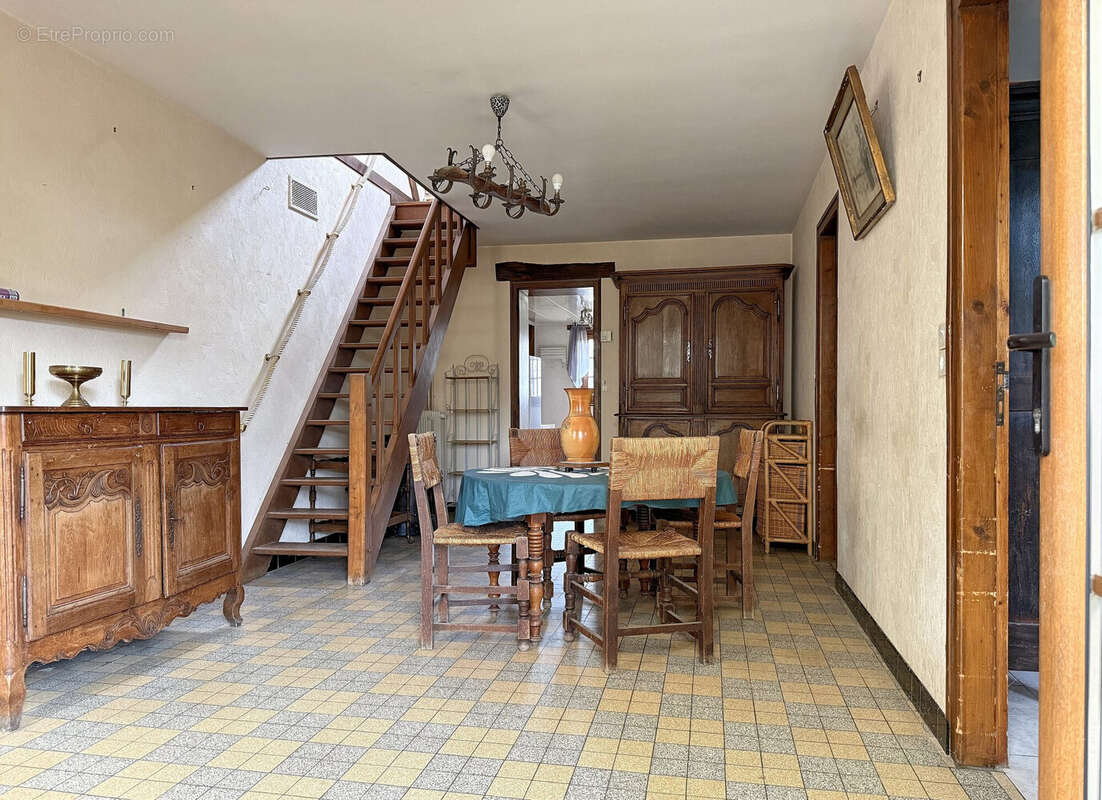 Maison à LA MADELEINE-DE-NONANCOURT
