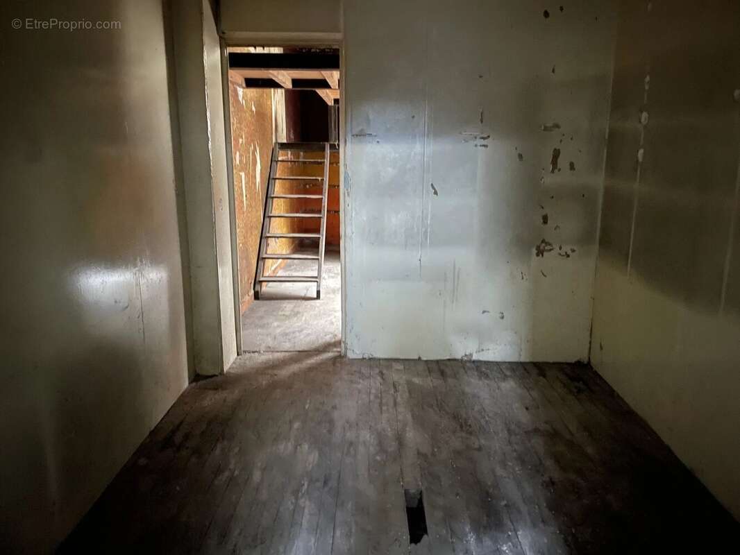 Commerce à PARIS-5E