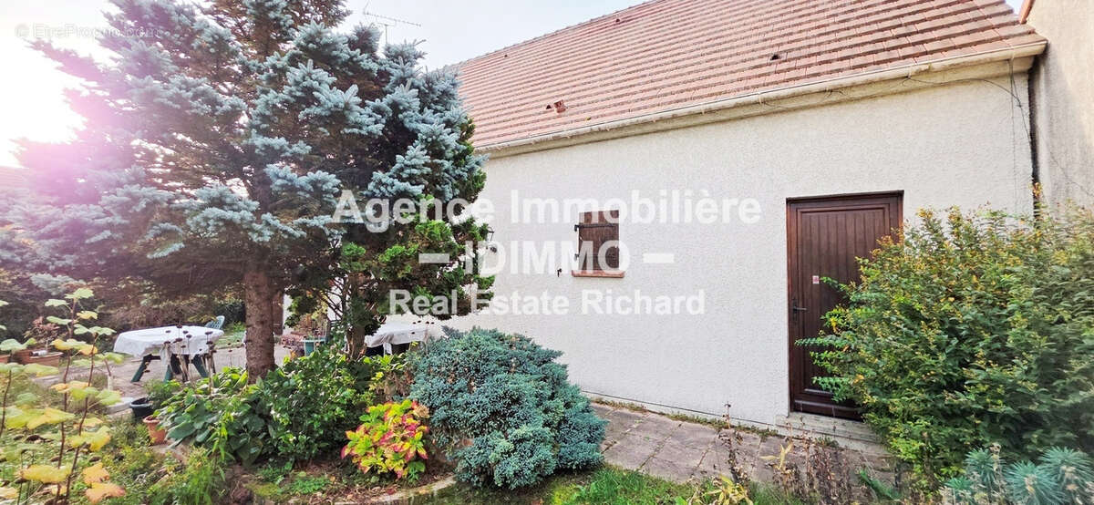 Maison à MILLY-LA-FORET