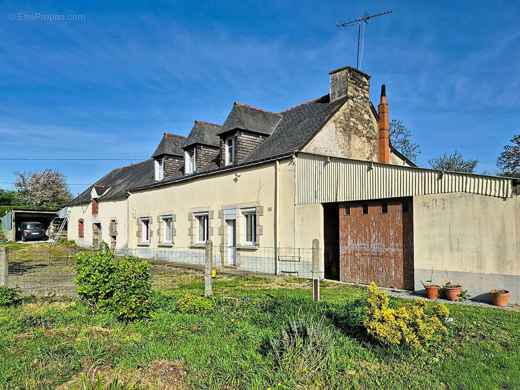 Maison à JOSSELIN
