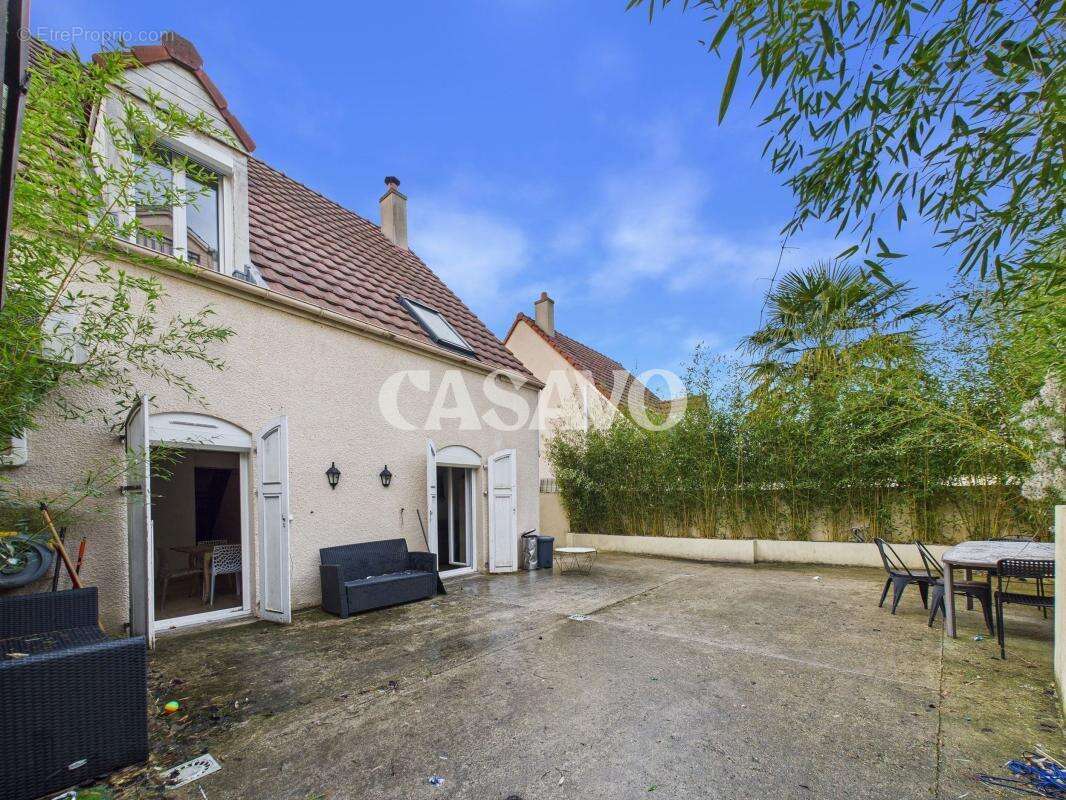 Maison à SAINT-BRICE-SOUS-FORET