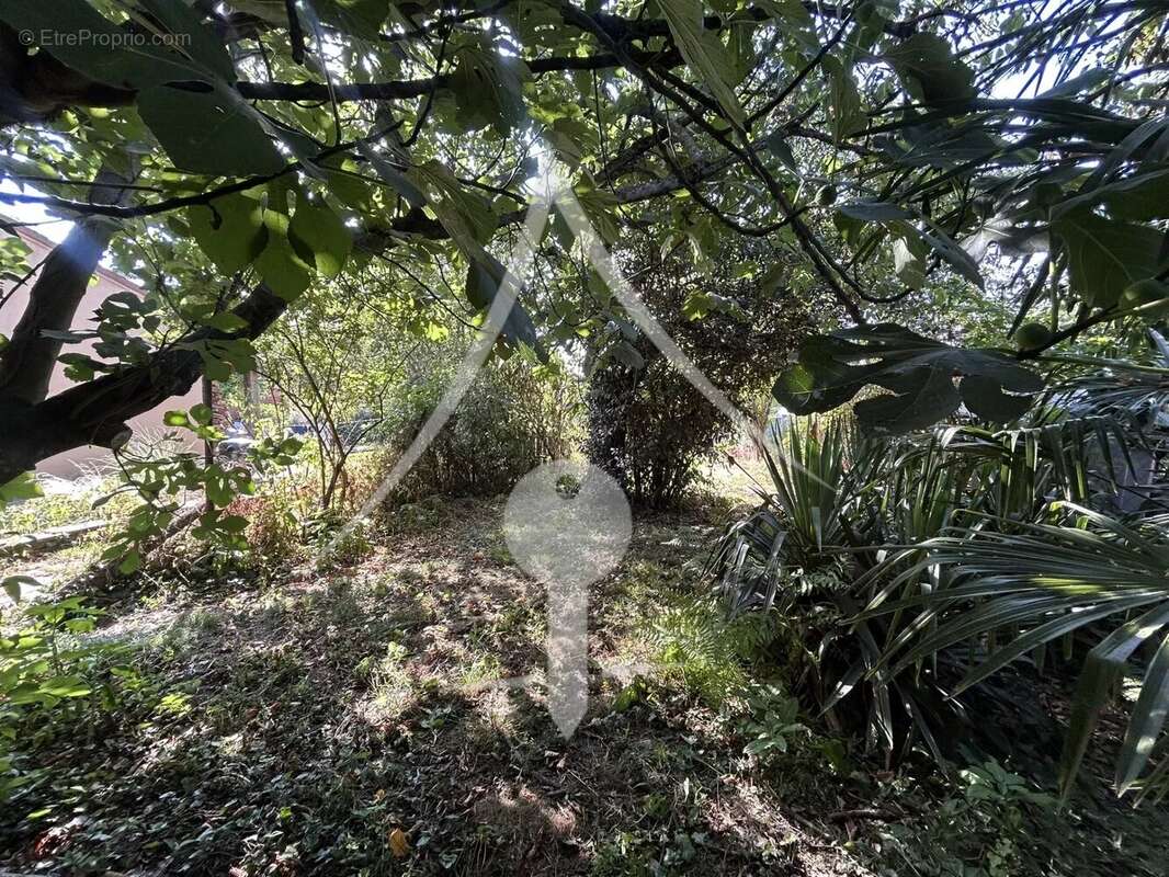 Maison à LAVERNOSE-LACASSE