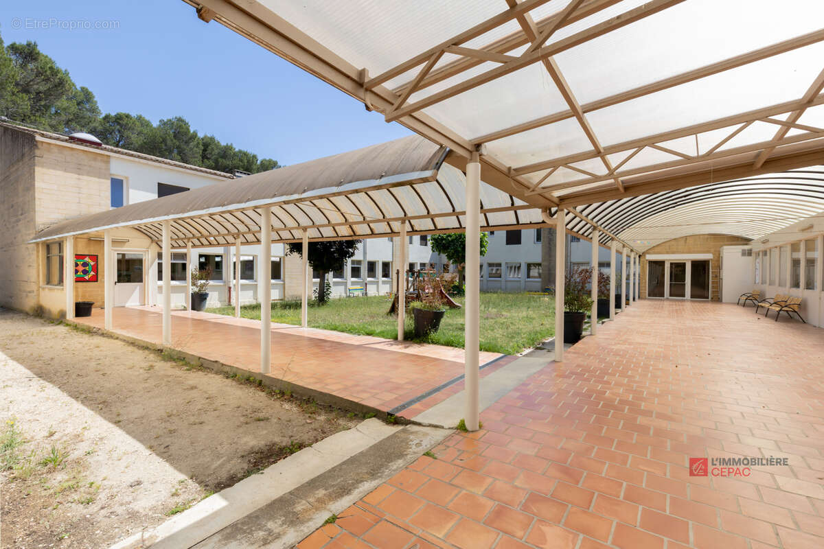 Site médico-social et pédagogique de 3 900 m2 sur 4 hectares au coeur des Alpilles - photo 17