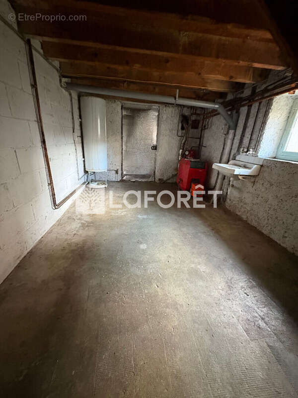 Maison à RIOM-ES-MONTAGNES