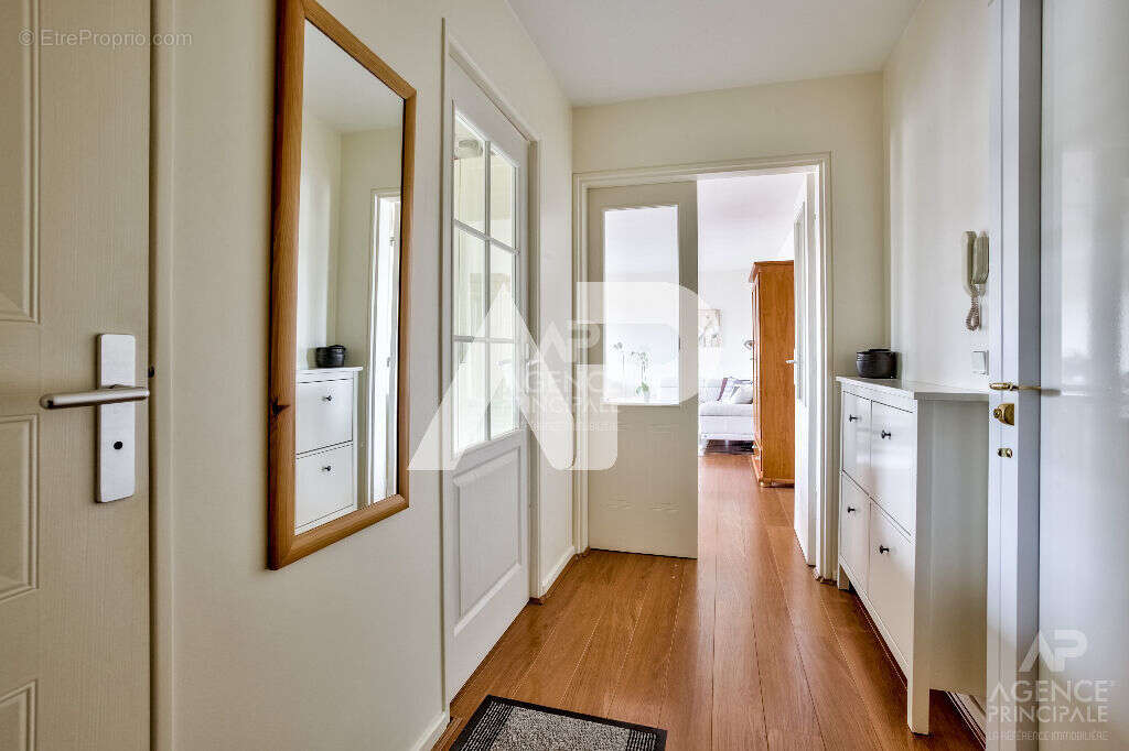 Appartement Rueil Malmaison 4 pièce(s) 95 m2 - photo 10