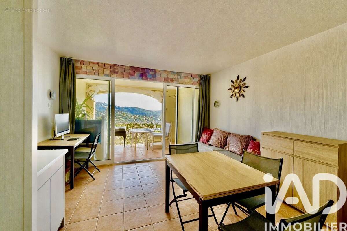 Photo 8 - Appartement à ROQUEBRUNE-SUR-ARGENS