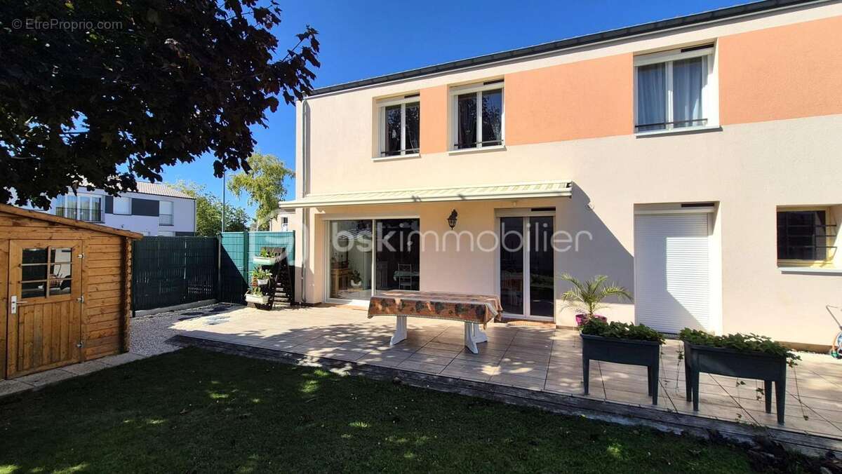 Grande maison familiale de 164 m² – 5 chambres – DPE C – Proche gare TGV - photo 13