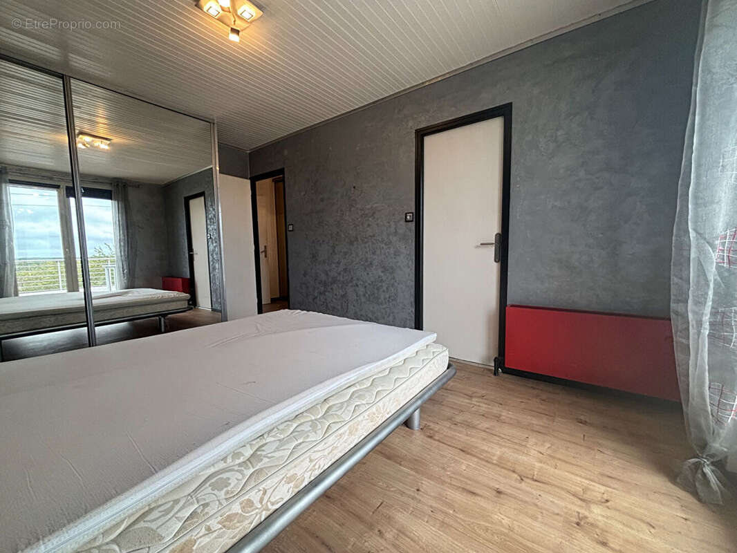 Maison à MONTOIS-LA-MONTAGNE