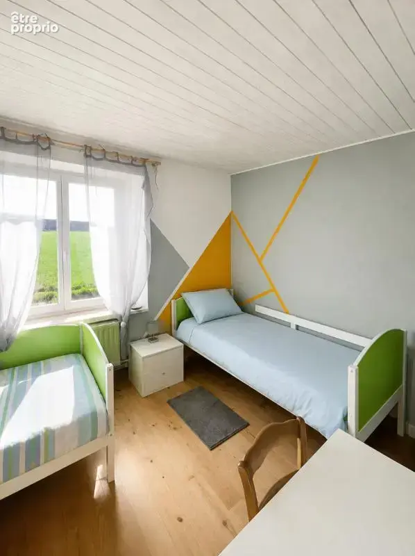 Charmante maison familiale, 5 chambres,  Terrain clos et arboré de 645 m² - photo 9