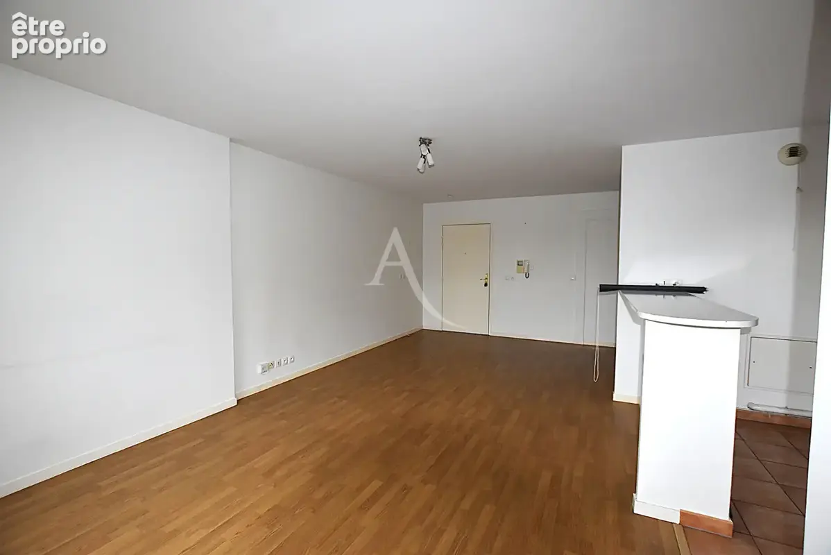 À vendre : Appartement 2 pièces à Combs-la-Ville - photo 2