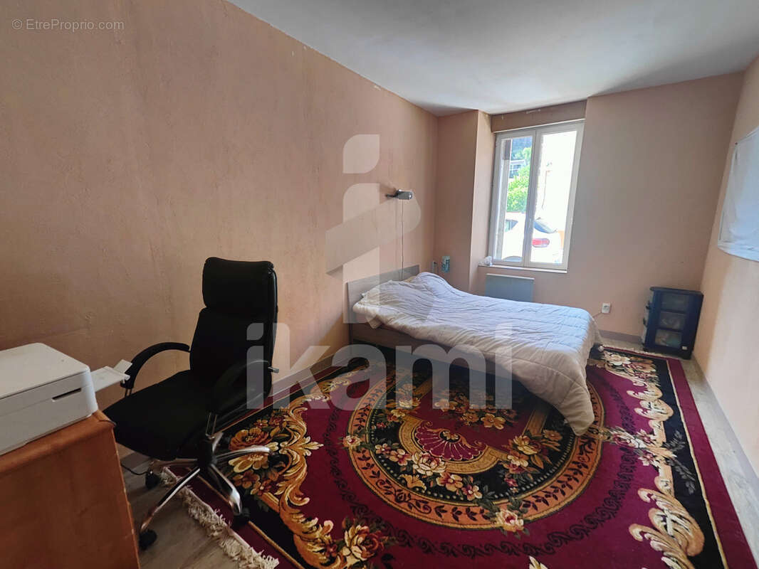 Ensemble immobilier avec terrain de 1 000 m2 et stationnement - photo 17