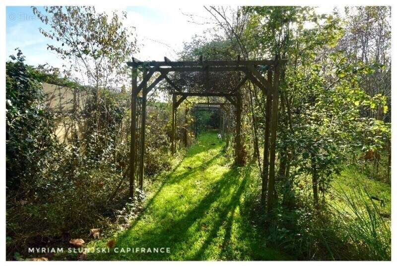 Maison à RIVIERE-SAAS-ET-GOURBY