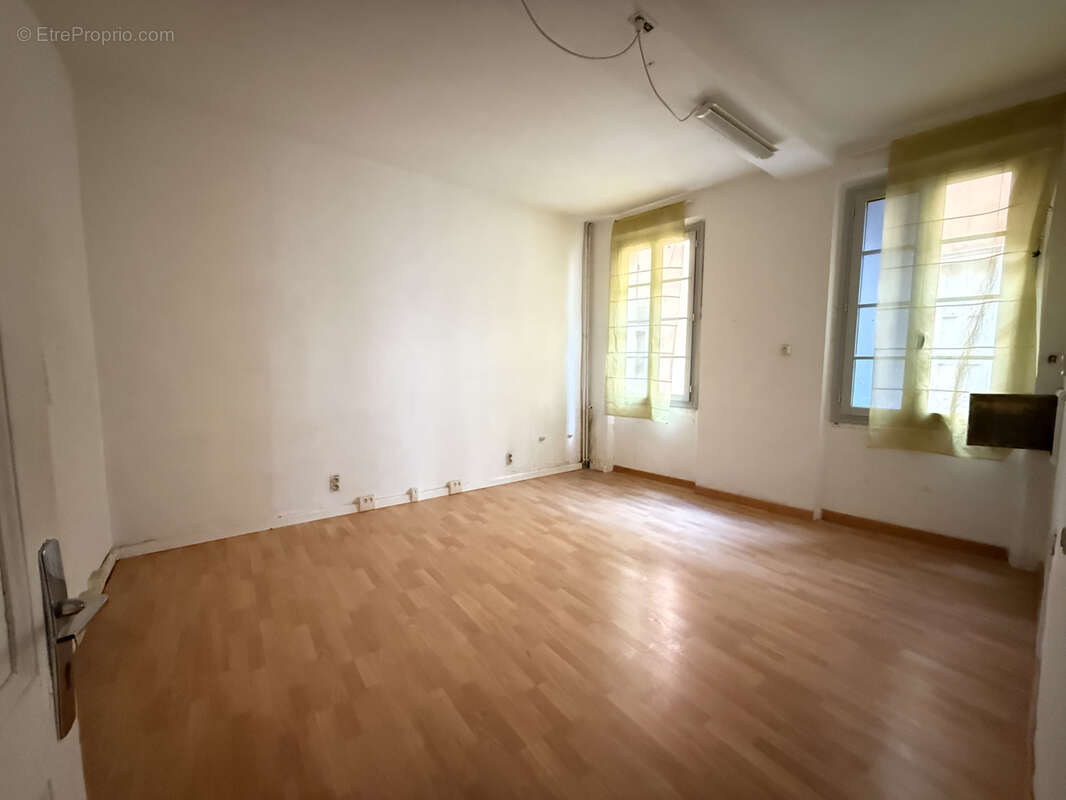 Commerce à PERPIGNAN