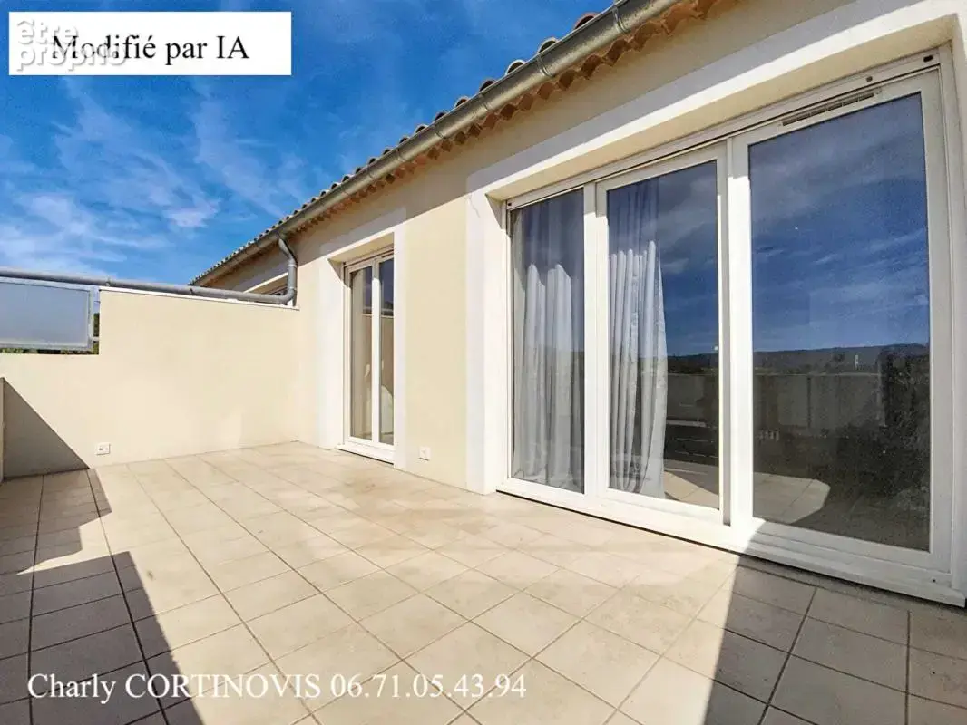 À vendre - T2 de 39 m² avec grande TERRASSE et GARAGE - photo 9