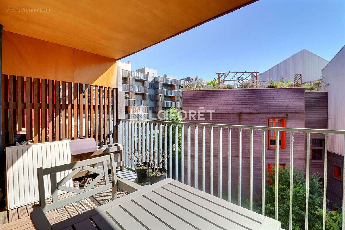 Appartement à L'ILE-SAINT-DENIS
