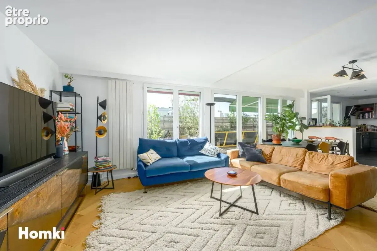 Coup de cœur – Dernier étage, 3 pièces de 80 m2 avec terrasse et vue dégagée - photo 4