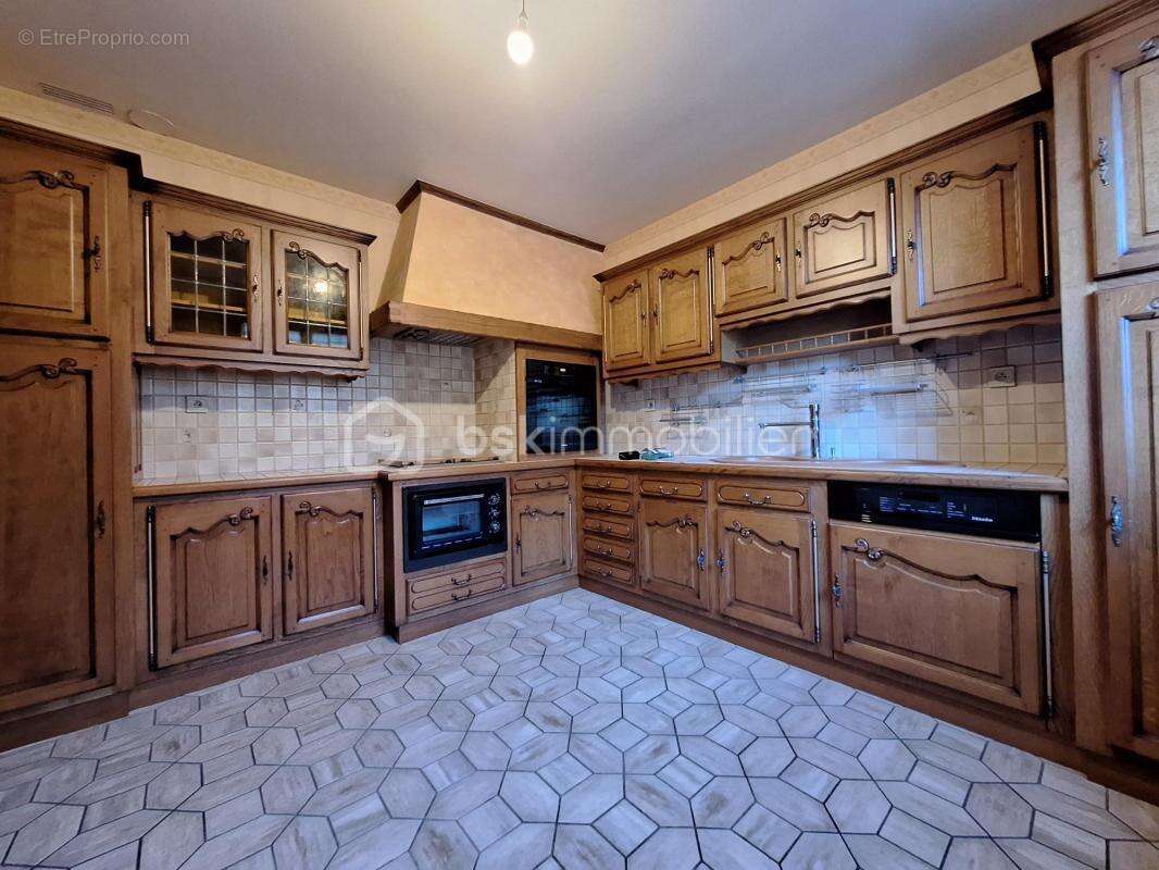 Maison à LE TEILLEUL