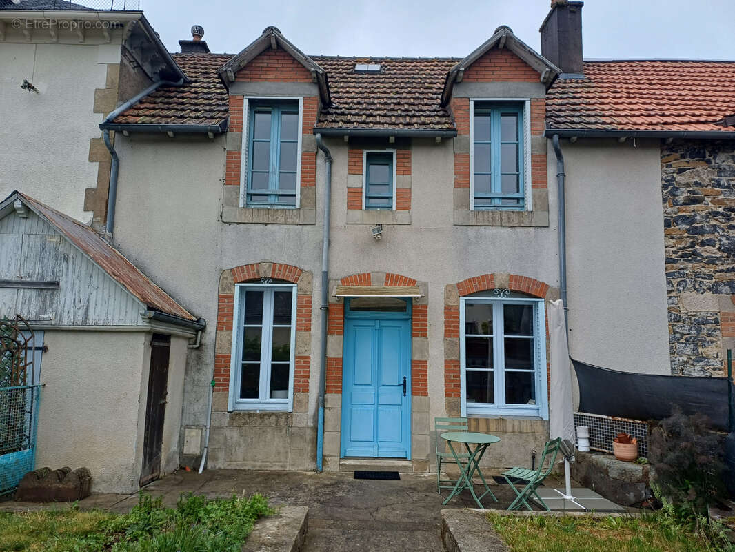 Maison à PLEAUX