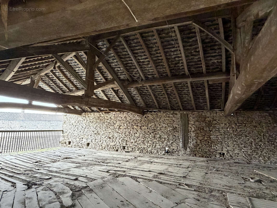 Maison à SAINT-JEAN-DE-SAUVES
