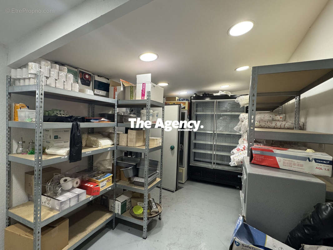 Autre à MARSEILLE-6E