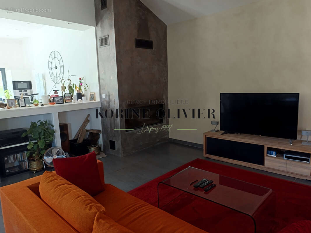 Propriété de caractère avec piscine  - Deux opportunités d'acquisition - 13190 Allauch - photo 9
