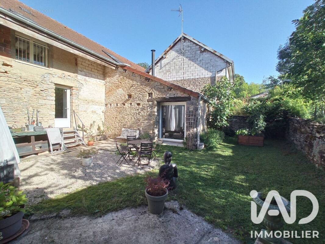 Photo 1 - Maison à SAINT-ANTHOT