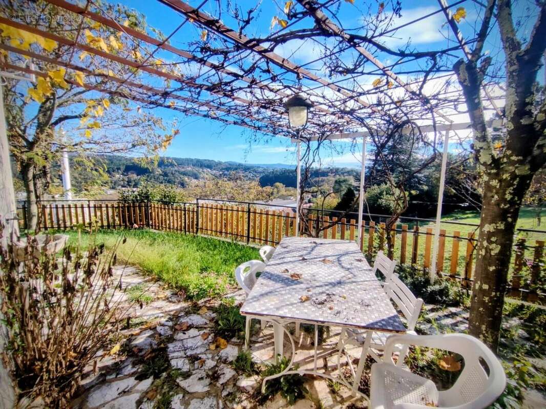 Photo 2 - Maison à LABEGUDE