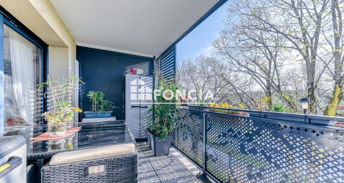 Appartement à BRON