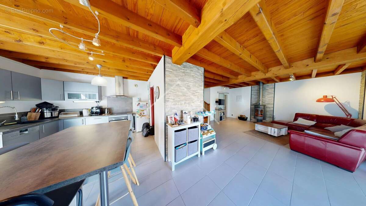 Maison à VENDAT