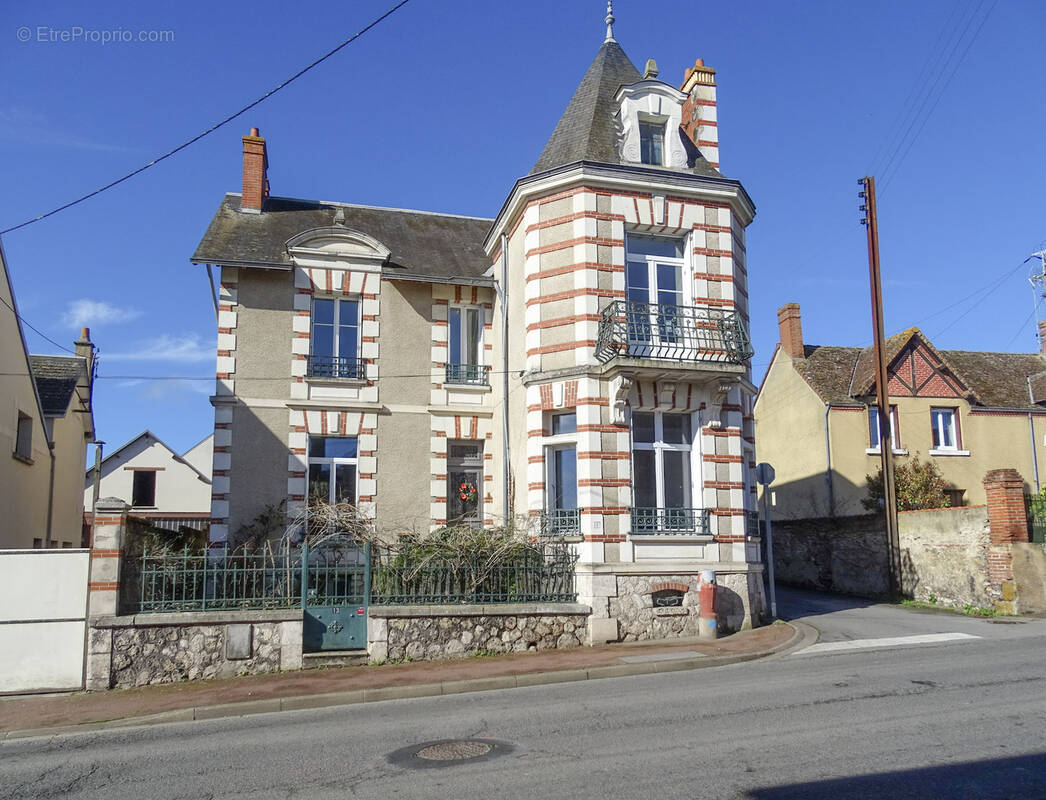 Maison à VILLEFRANCHE-SUR-CHER