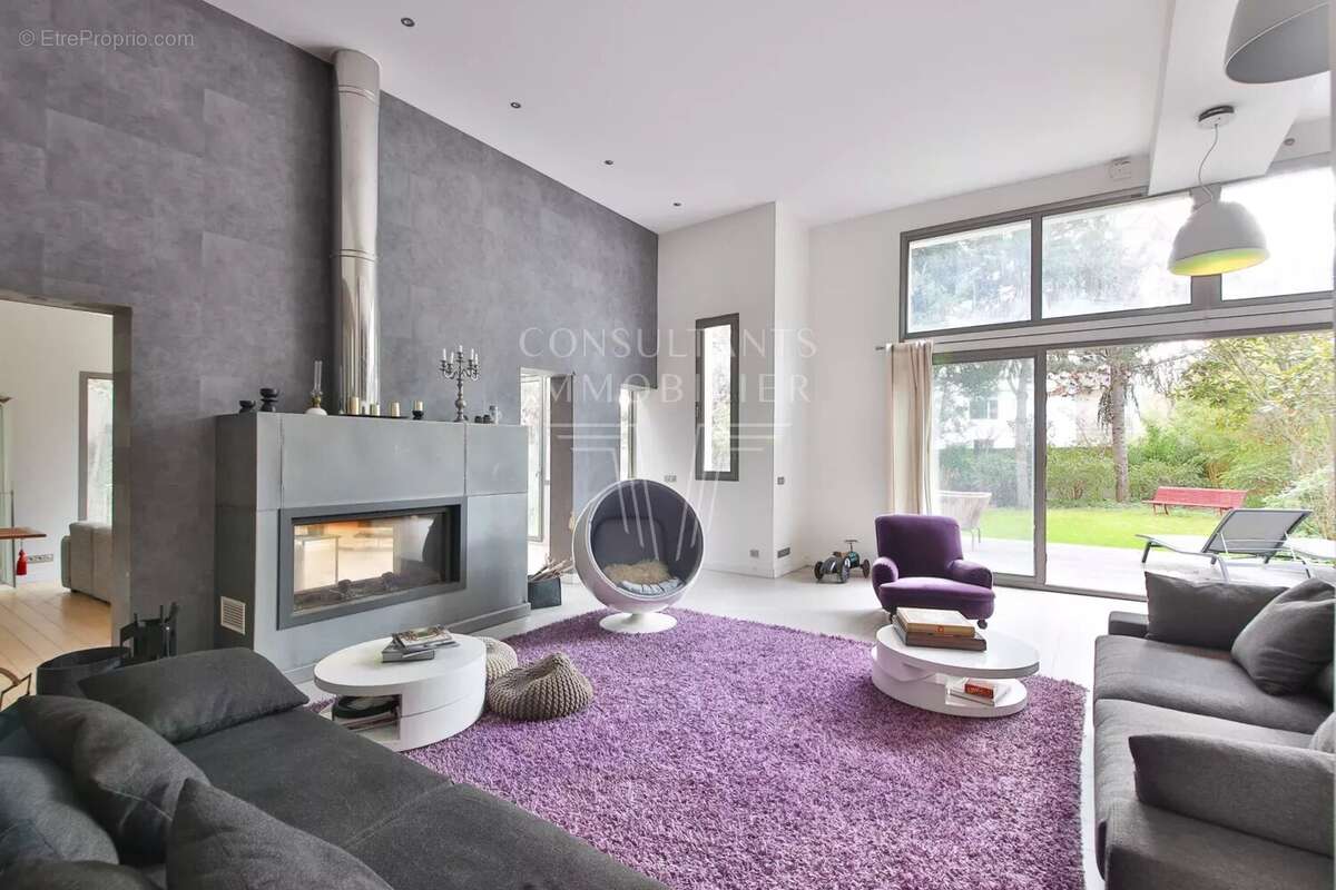 Maison à ISSY-LES-MOULINEAUX